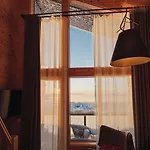 Hotell Star Arctic & Activities 4*