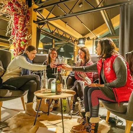 Star Arctic & Activities